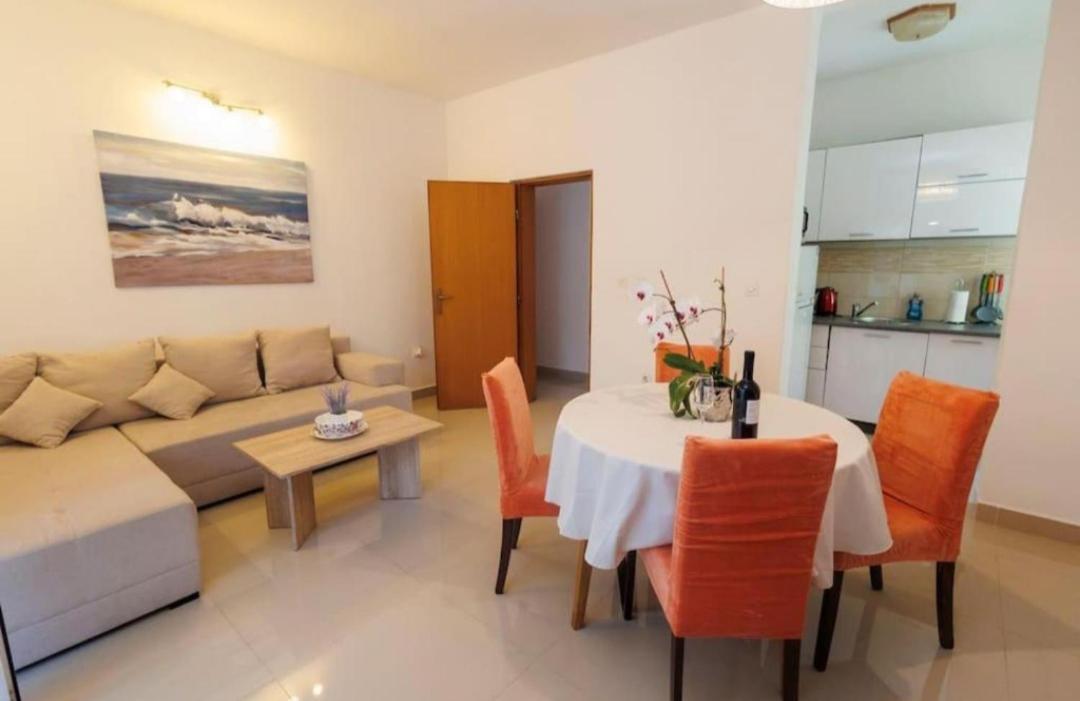 Apartmani Mira Split Bagian luar foto