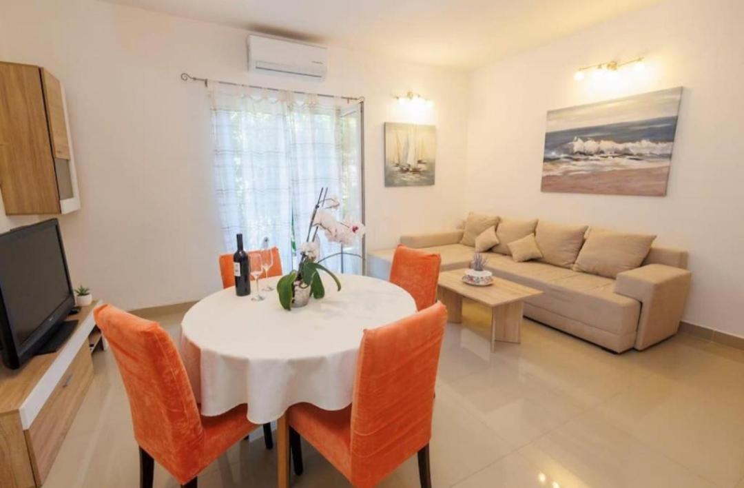 Apartmani Mira Split Bagian luar foto